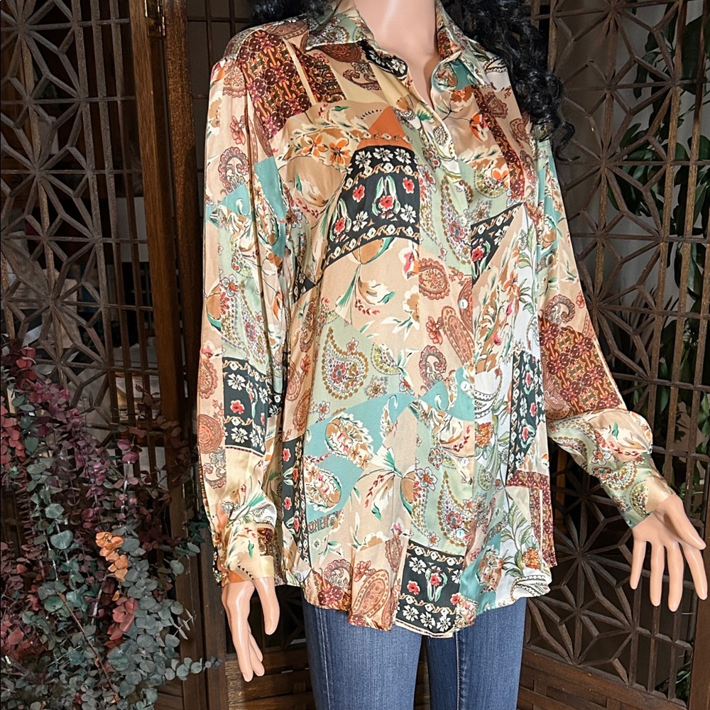 NWOT ZARA SILKY BOUSE M